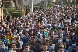 اقامه نماز عید سعید فطر در آبادان
