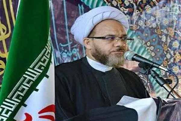 مراد اسلام از عفت بانوان انزوا و گوشه‌گیری نیست