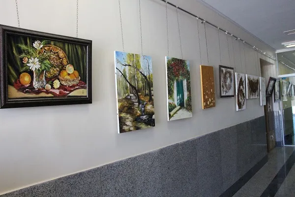 برپایی نمایشگاه گروهی طراحی و نقاشی در زرندیه