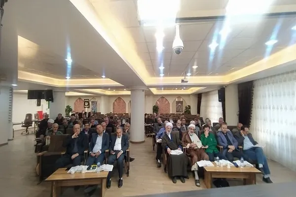 جلسه تفسیر قرآن ویژه مدیران اجرایی آذربایجان‌شرقی