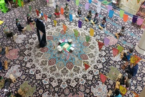 مسجد، محور همه امور در جامعه اسلامی است