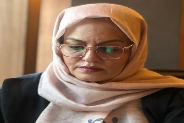 عملکرد مسئولان در قبال بانوان براساس قرآن باشد