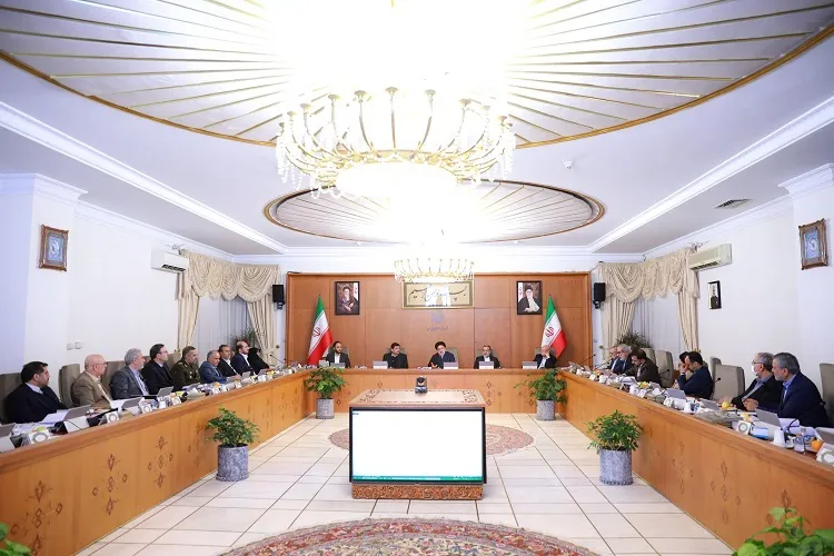 تأکید رئیس‌جمهور بر عدالت در پرداخت‌ها به کارکنان دولت