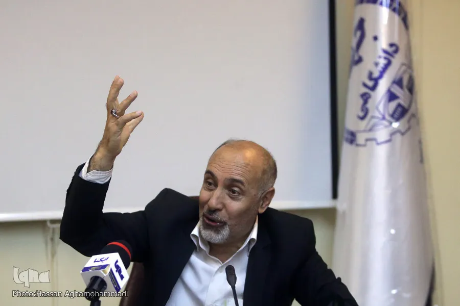 دعا و عمل مکمل یکدیگرند / شفابخشی جایگزین درمان طبیعی نمی‌شود
