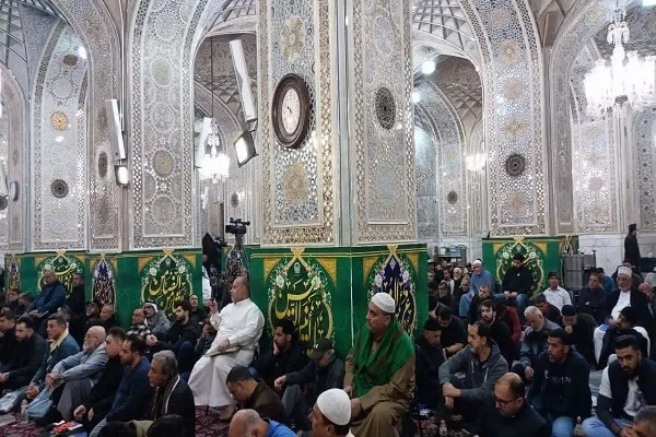 مراسم ویژه احیای زائران غیرایرانی در حرم مطهر رضوی برگزار شد + عکس