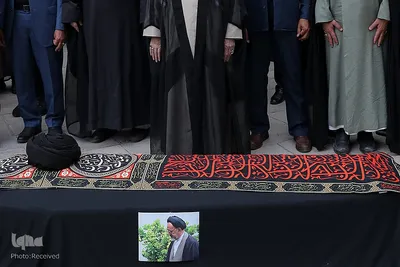 اقامه نماز میت رهبر معظم انقلاب بر پیکر حجت‌‌‌الاسلام و المسلمین دعائی