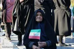 جشن مبعث و گلباران مزار شهدای انقلاب در گلستان شهدای اصفهان
