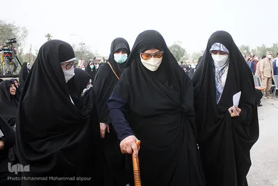 رونمایی از تقریظ رهبری بر کتاب «حوض خون» در اندیمشک