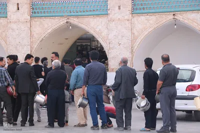 طبخ و توزیع آش گندم در یزد‎