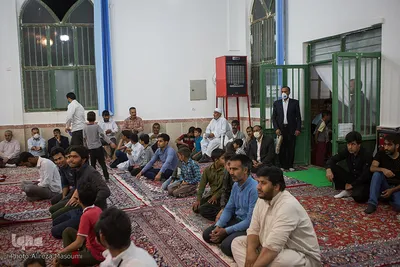 مراسم ختم قرآن در نماز تراویح نمازگزاران اهل تسنن مشهد