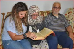 Wata Mata 'Yar Turkiya Na Kuka Saboda Kur'anin Mijinta Ya Kubuta A Wata Ambaliyar Ruwa