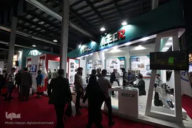 بازدید حسن مسلمی نائینی، رییس جهاددانشگاهی از نمایشگاه بین‌المللی نفت،گاز و پتروشیمی