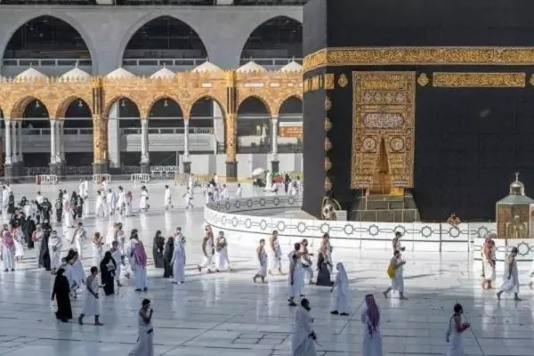 21 Umrah Firms Suspended after Season Review
