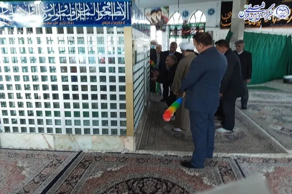 آئین غباروبی آستان مطهر امام زاده حسن(ع) هادی شهر