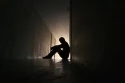 দুর্বল বিশ্বাস এবং আত্মহত্যার মধ্যে সম্পর্ক 