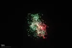 نورافشانی آسمان اصفهان در شب ۲۲ بهمن