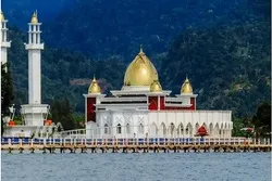 Masjid Samudera Illahi, Masjid Terapung Ikonik Pesisir Selatan