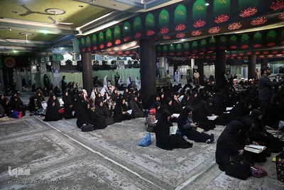 محفل انس با قرآن کاروان قرآنی انقلاب بر سر مزار سپهبد شهید قاسم سلیمانی
