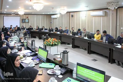 نشست خبری حسینی مدیر بانک قرض الحسنه مهر ایران استان یزد‎‎