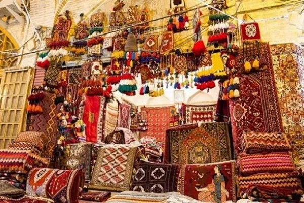 لزوم استفاده از شایستگی‌های جوانان در زمینه کسب و کارهای صنایع‌دستی