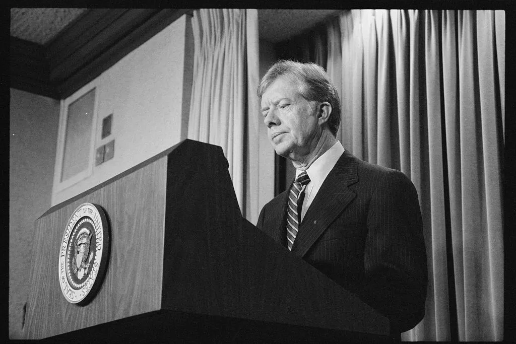Carter ordinò alla Cia di rovesciare la Repubblica Islamica 10 mesi dopo la Rivoluzione