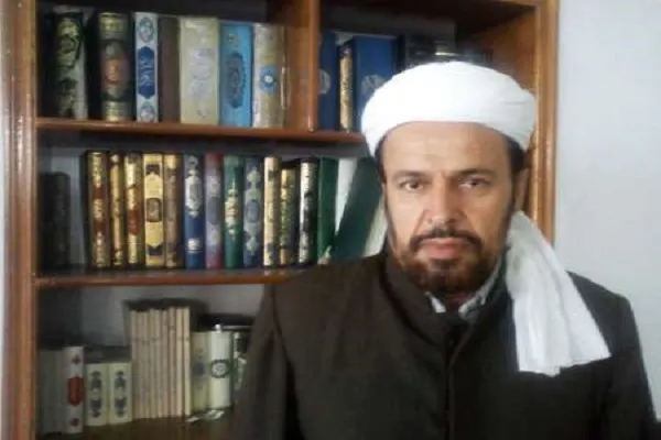 جوانان از مسائل تفرقه‌افکن در فضای مجازی دوری کنند
