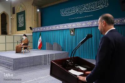دیدار سفیران و مسئولان وزارت امور خارجه با رهبر انقلاب