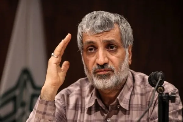 «انقلاب پارادایمی در جهان و ایران» بررسی می‌شود