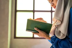 قول ثقيل في كتاب شريف