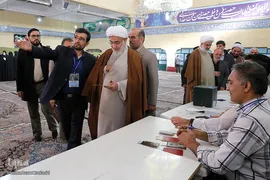 حضور مردم قزوین در پای صندوق های رأی