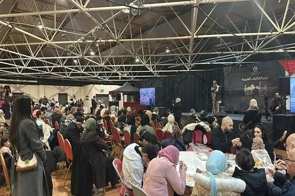 Britaniyada yaşayan ərəb mühacirləri Fələstin xalqı ilə həmrəy olduqlarını bəyan ediblər