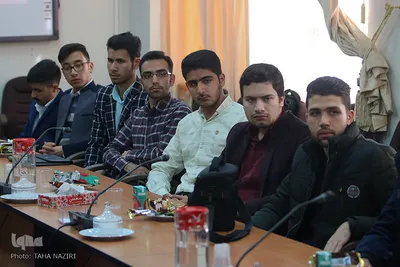 رونمایی از یکصدوچهلمین کتاب انتشارات جهاددانشگاهی استان مرکزی
