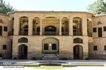 نگاهی به تاریخ در عمارت جهانی اکبریه بیرجند