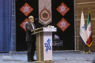 آئین رونمایی از پرچم جدید گنبد حرم حضرت زینب(س) و جامع‌ترین سبد ابزار اقامه عزای سیدالشهدا(ع) 