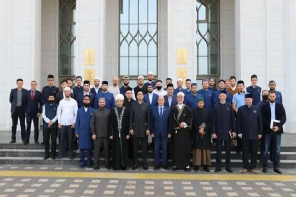 В Болгарской исламской академии вручили дипломы докторам исламских наук