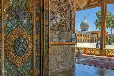 شاهچراغ قلب تپنده شیراز