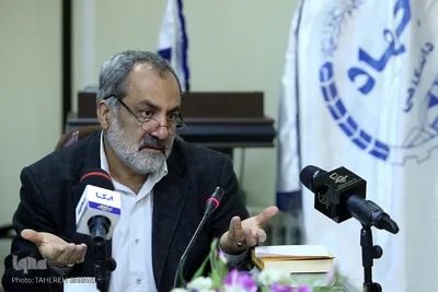  عماد افروغ، مؤلف کتاب «ارزیابی انتقادی نهاد علم در ایران» 