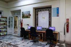 نگاهی به کتابخانه آستان قدس رضوی