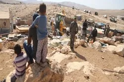 Palestinian Family Forced to Demolish House in Quds
