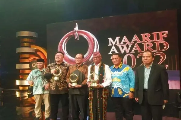 Indonesian Muslim Award Given to Priest over Social Service