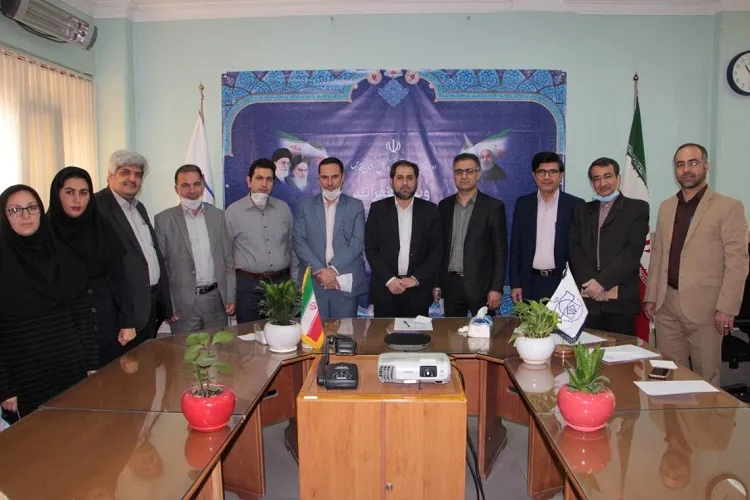 500 معلم نمونه فارس تجلیل شدند
