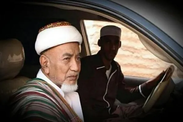 Yəməndə məscid imamını terror etdilər