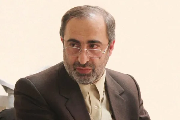 لزوم اهتمام اساتید قرآنی به اشاعه تفکر انقلابی