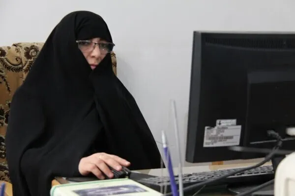 Professora Destaca Modelo Universal de Lady Fatima para Fés Monoteístas