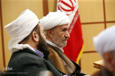 ⁨دیدار علمای اهل سنت کردستان با آیات عظام مکارم شیرازی،علوی گرگانی و جوادی آملی⁩