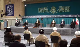 دیدار میهمانان کنفرانس وحدت اسلامى‌ و جمعی از مسئولان نظام با رهبر انقلاب
