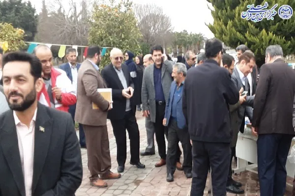 شاد پیمایی دانشگاهیان مازندران در آغازین روز دهه فجر