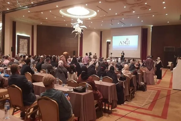 روادُ القدسِ الأغيارُ يحملونَ سيفَها البتار