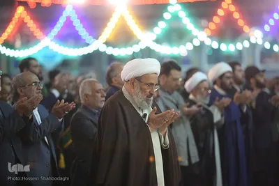 مسجد مقدس جمکران در شب نیمه شعبان