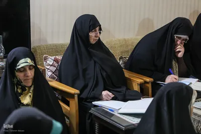 جشن روز معلم در جلسه آموزشی سیدمحسن موسوی‌بلده